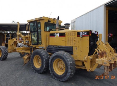 CAT 140H Grader 2