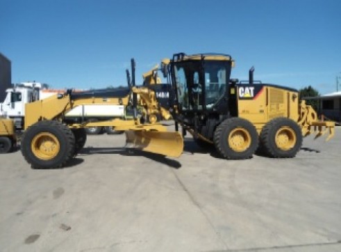 CAT 140M GRADER 4