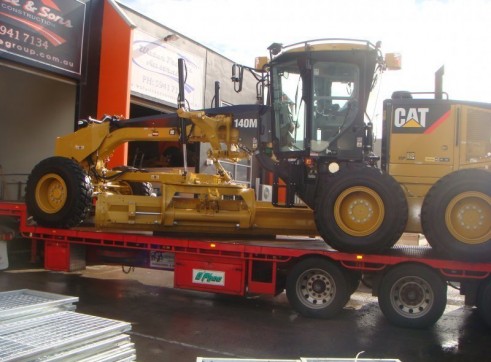 CAT 140M GRADER 3