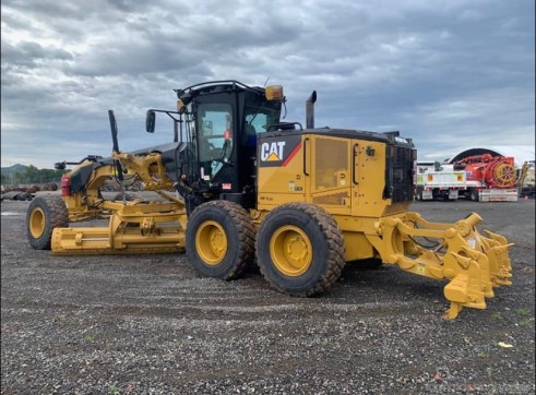 CAT 140M GRADER & GPS 1