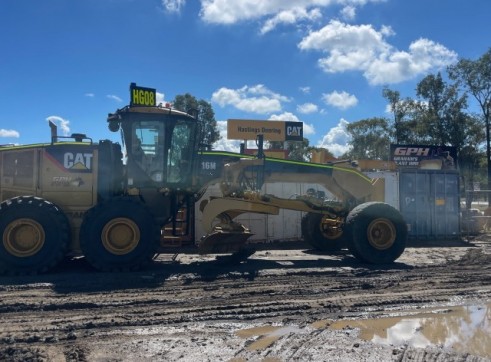 Cat 16M Grader 1
