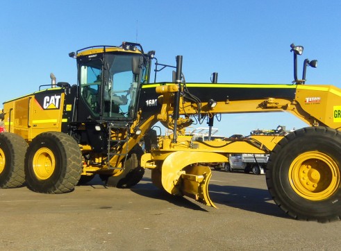 Cat 16M Motor Grader 1