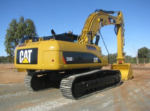 CAT 336 EXCAVATOR 1