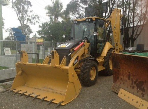 Cat 432E Backhoe 1