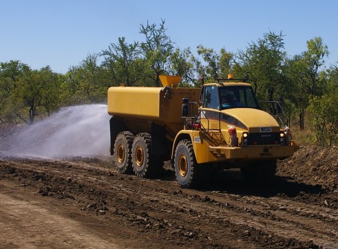 Cat 740 Water Cart