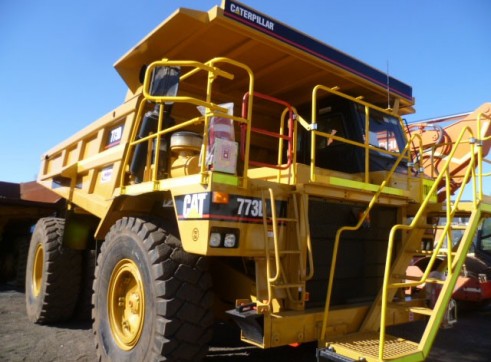 Cat 773D Rigid Dump Truck 2