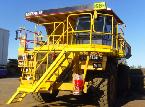 Cat 773E Rigid Dump Truck 1