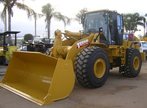 Cat 966H Wheel Loader  1