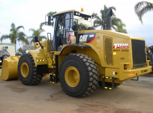 Cat 966H Wheel Loader  2