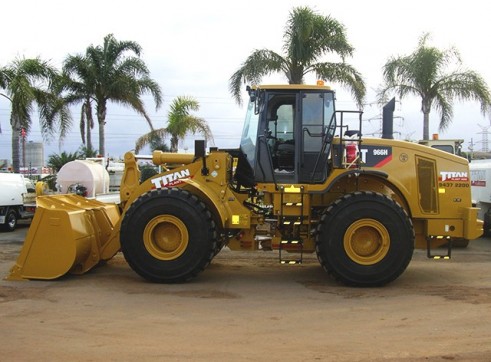 Cat 966H Wheel Loader  3