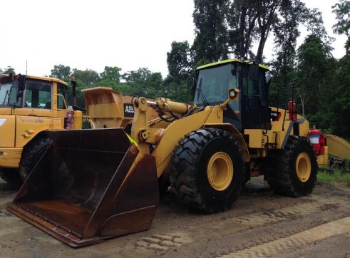 CAT 972G Loader 1