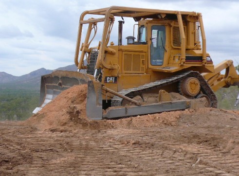 CAT D7H 1