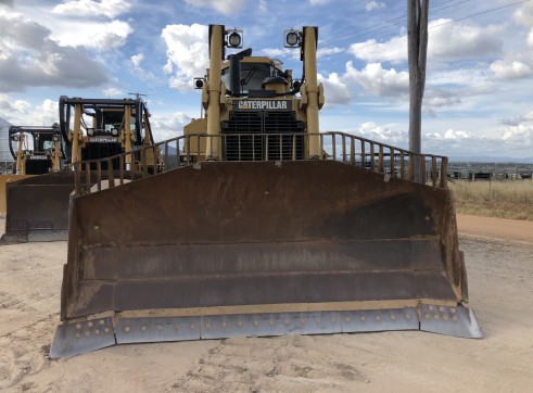 CAT D8R 2