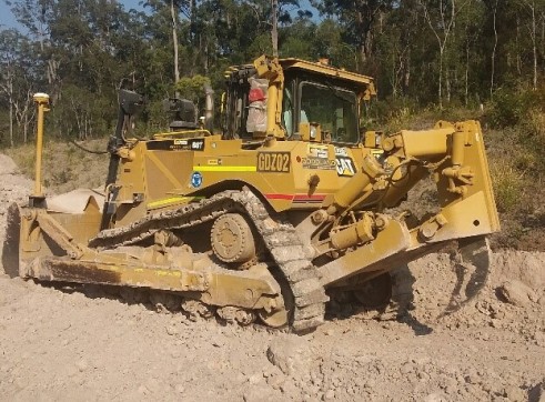 CAT D8T