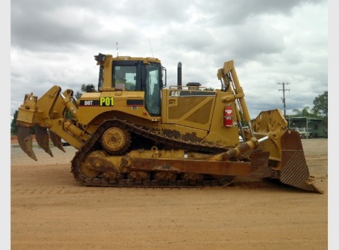 CAT D8T DOZER 3