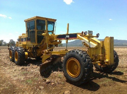 Caterpillar 12G Grader 1