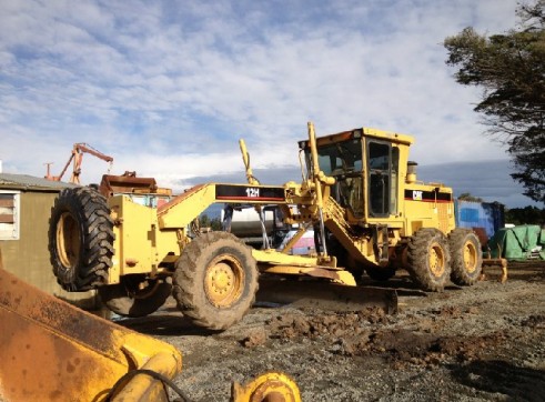 Caterpillar 12H Grader  1