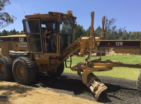 Caterpillar 12H Grader