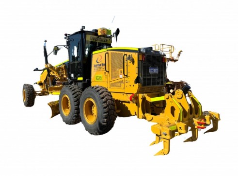 Caterpillar 140 Motor Grader 2