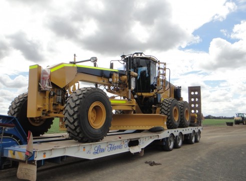Caterpillar 16M Grader (A168) 3
