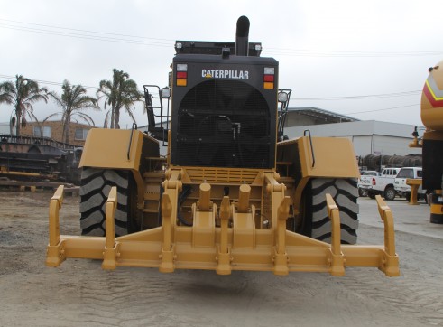 Caterpillar 24-M Grader 3