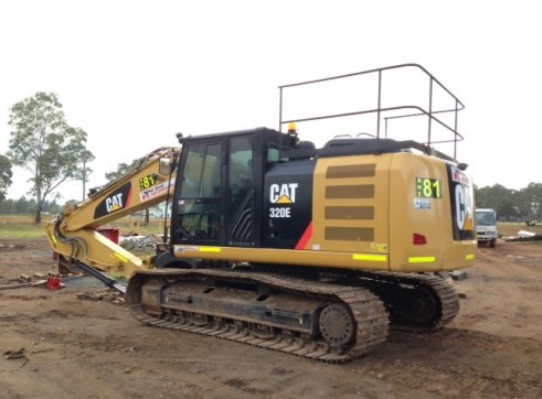 Caterpillar 320EL Excavator 2