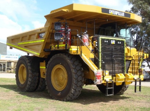 Caterpillar 777G Dump Truck 1