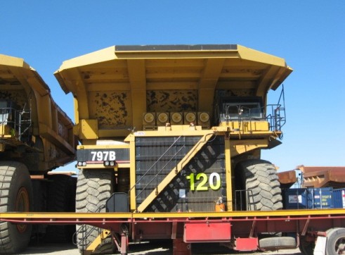 Caterpillar 797B Dump Truck 1