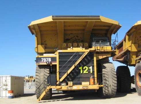 Caterpillar 797B Dump Truck