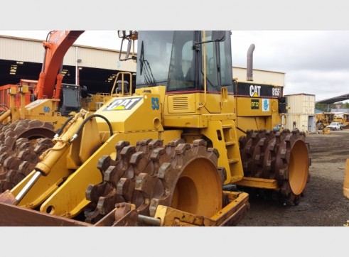 Caterpillar 815F Compactor 1