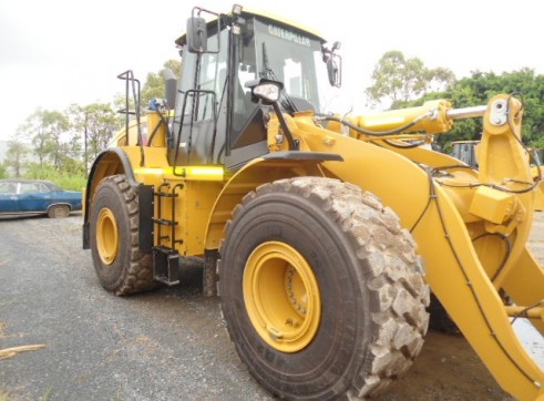 Caterpillar 966H Wheel Loader 3