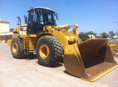 Caterpillar 966H Wheel Loader 1