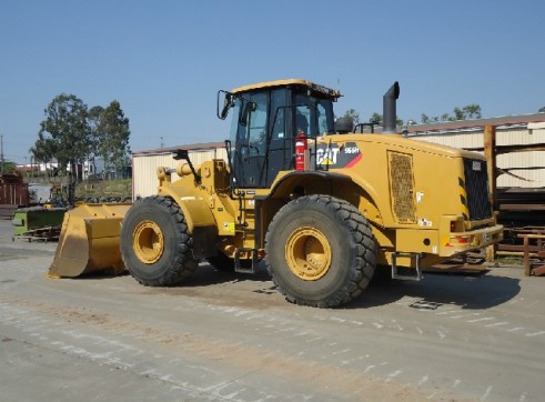 Caterpillar 966H Wheel Loader 2