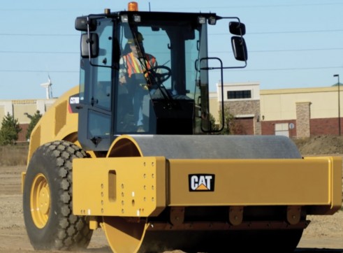 CATERPILLAR CS78BLRC Roller 1