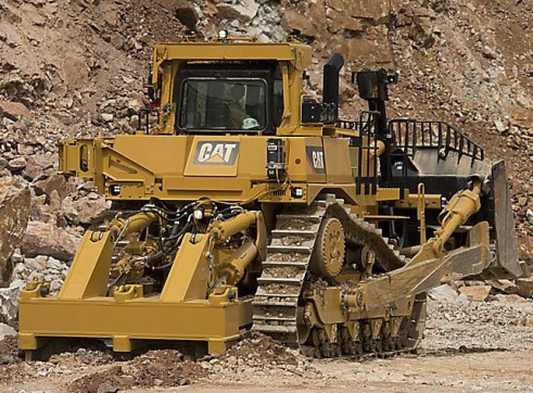 Caterpillar D10R Dozer 1