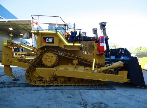 Caterpillar D10T Dozer 1