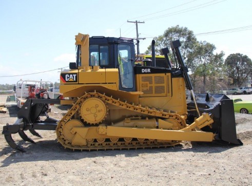 Caterpillar D6-R Dozer 2