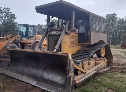 Caterpillar D6R Dozer 1