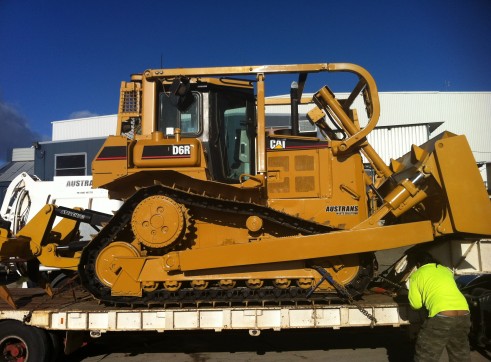 Caterpillar D6R Dozer 1