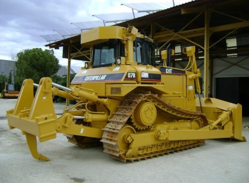 Caterpillar D7 Dozer 1