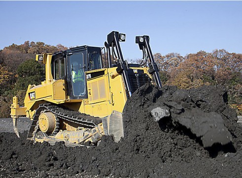 Caterpillar D7R Dozer  1