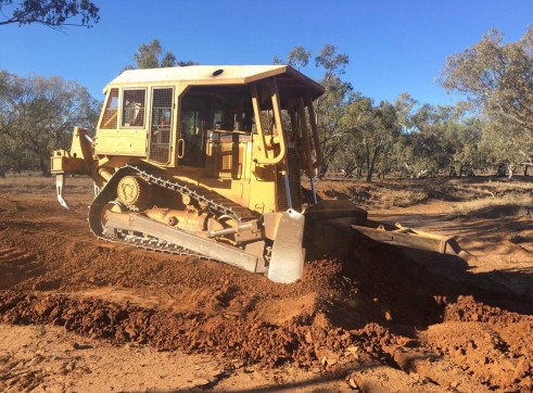 Caterpillar D7R Dozer 1