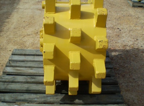 Compaction Wheels and Compaction Plates FOR HIRE OR SALE from 5 to 50 Ton