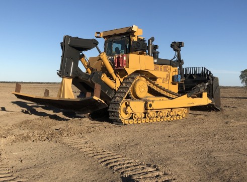 D10T Dozer - mine spec - w/stickrake, cutter bar & seeder and scrub chain