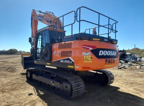 Doosan 21T Excavator 2