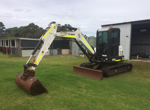 E45 Bobcat Excavator - 5T 4