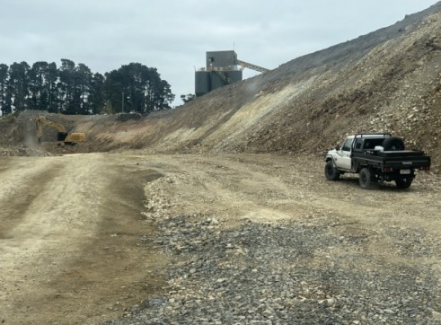 36-50 tonne Excavators 1