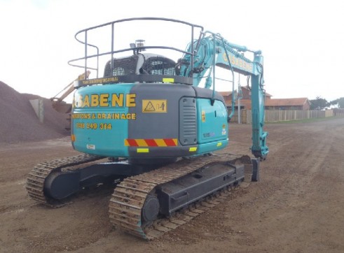 Excavator 13.5 Tonne 1