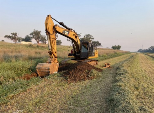 24T Caterpillar 324 Excavator 3