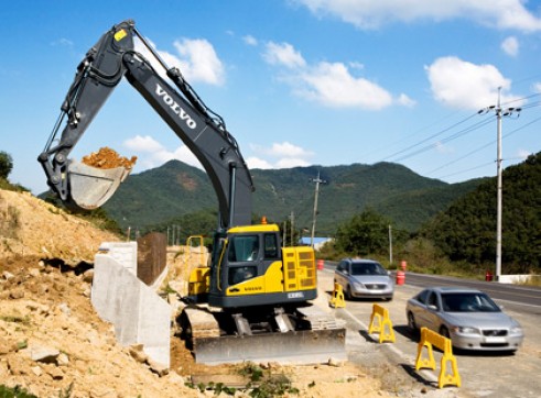 Excavator Volvo Ex305 1